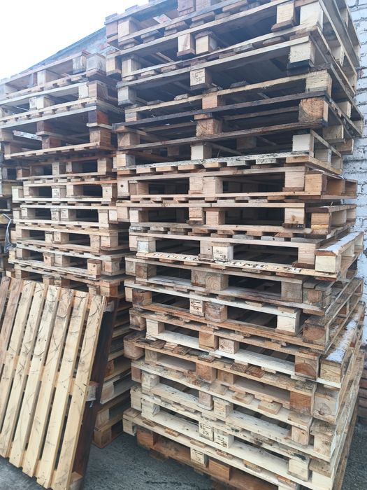 Продам дерев'яні піддони.