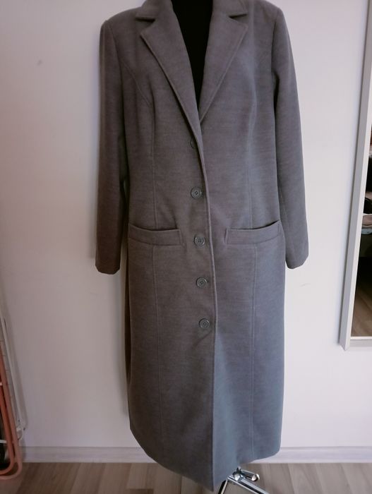 Długi płaszcz damski