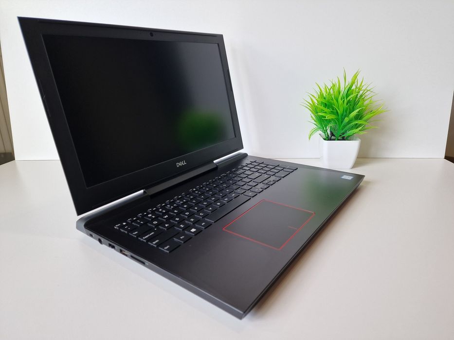 Laptop DELL ~ Intel core i5 i7 ~ GTX 1050Ti~ SSD+HDD ~ 16GB ram ~ GWAR
