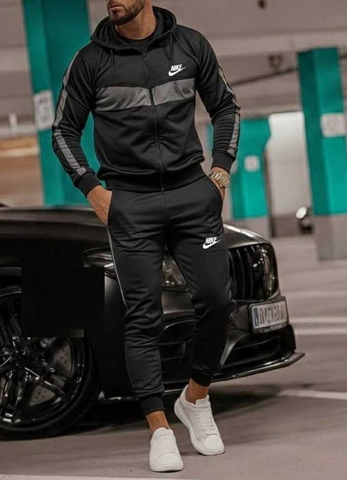 M,L-Męski dres "śliskawy".