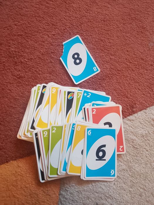 гра UNO карточки