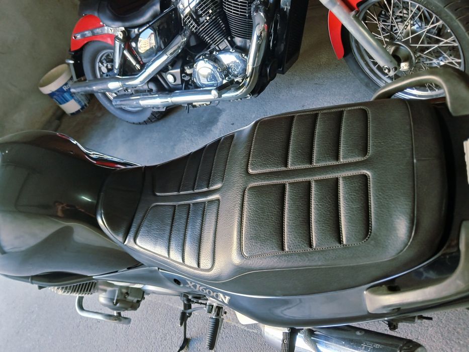 Honda shadow 1100 1999 e yamaha xj 600 N