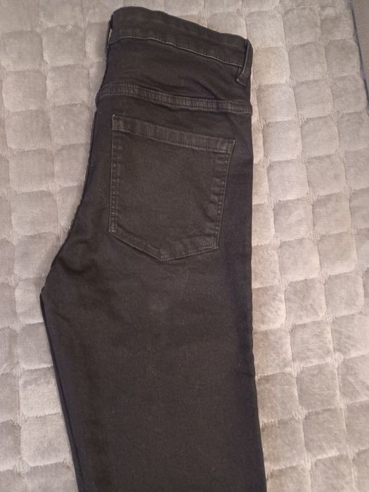 Spodnie 42 Sinsay