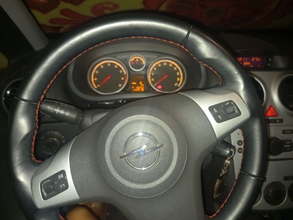 Opel Corsa E 1.2 75cv — photo 5