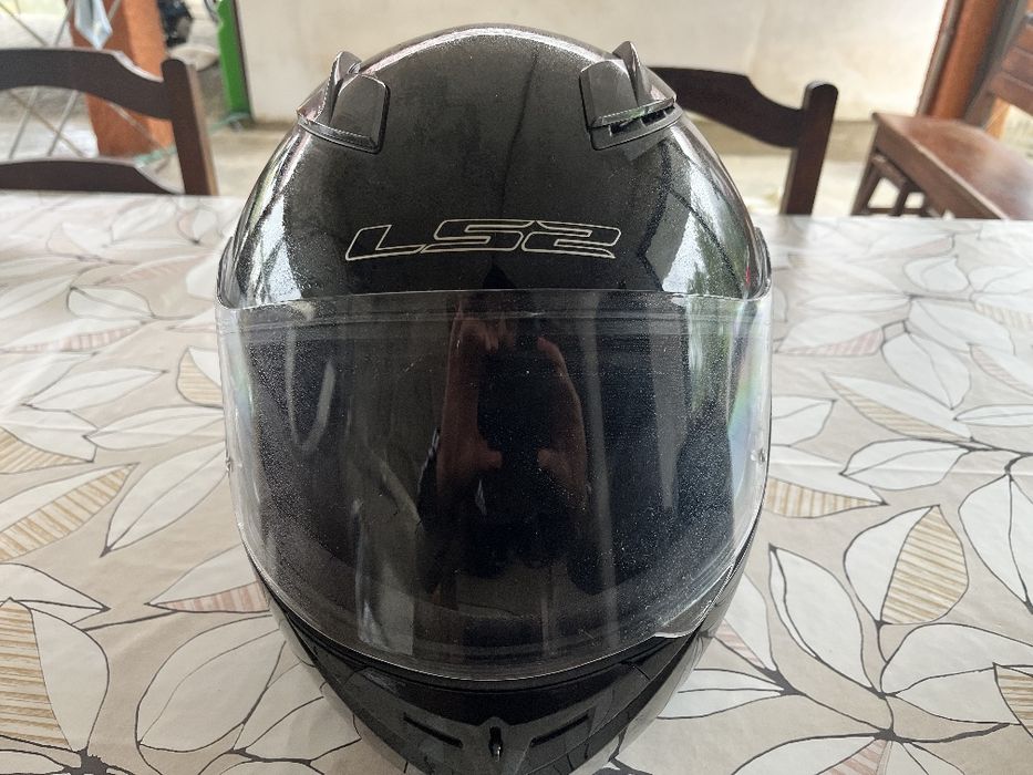 Jaqueta de moto e capacete