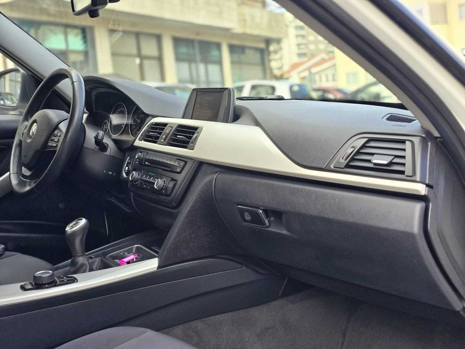 BMW 320D F30 SPORT 2.0 "LOOK M3"