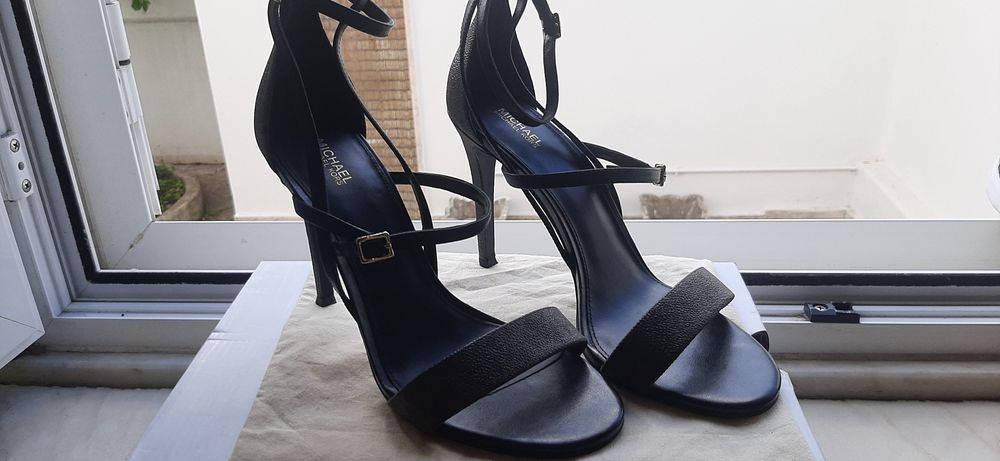 Sandália Nova Michael Kors