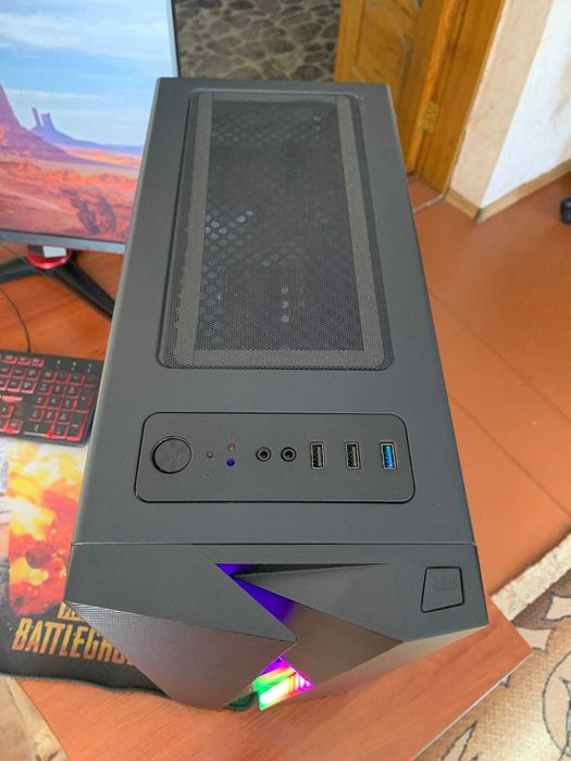 Торг. Ігровий компьютер разом з усiма девайсами (RX 570 8GB, I3 1015F, 16GB RAM)