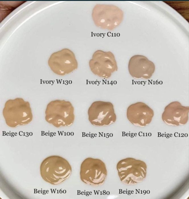 Rozświetlający lub Matujący Podkład IntelliMatch  3D TimeWise