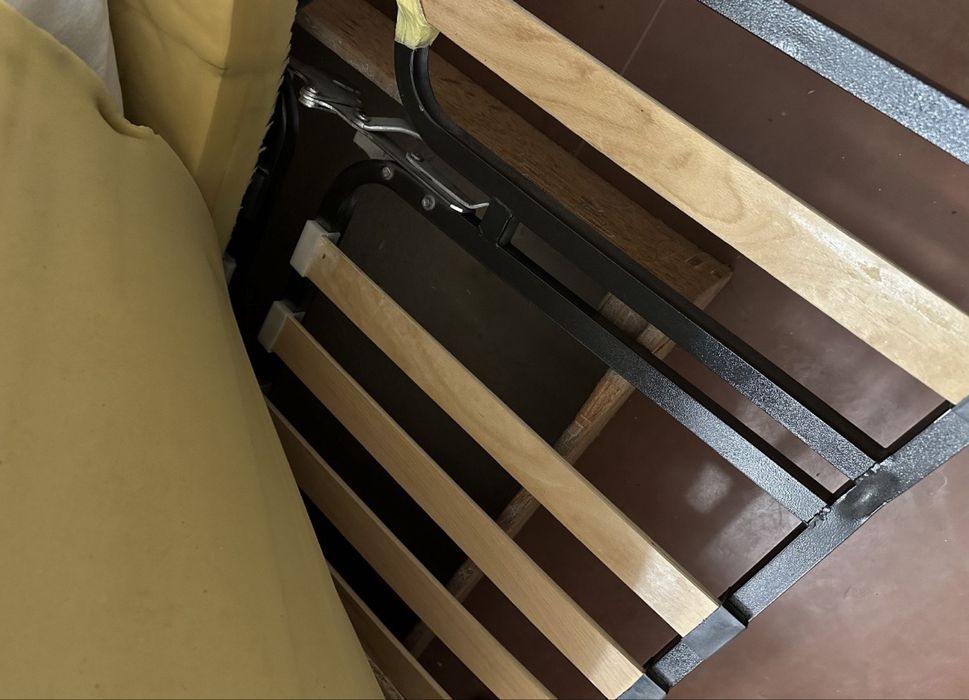 Продам диван. Клик-кряк.