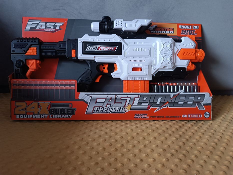 Іграшка, пістолет