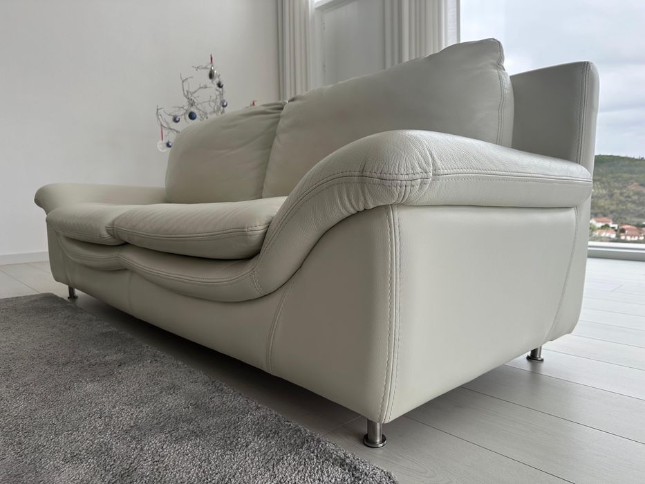 Sofas em Pele em muito bom estado