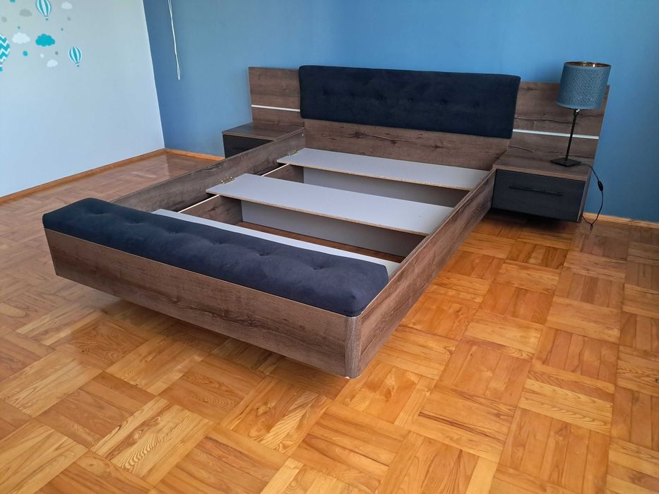 Łóżko, z szafkami i ławą  RECOVER