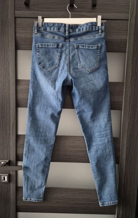 Niebieskie jeansy slim fit, Reserved rozm. 36