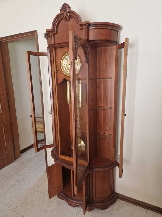 Relogio de movel estante