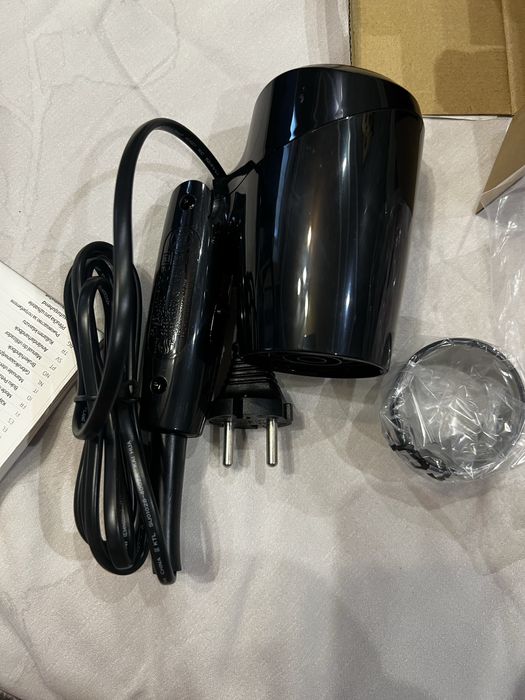 Фен Philips 1200w новий