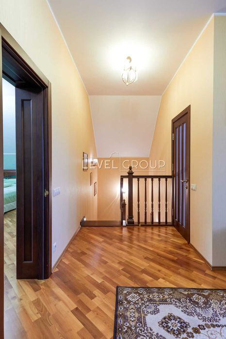 Будинок 230 м² з ремонтом, банею та гаражем, Северинівка, 10 сот, Без%