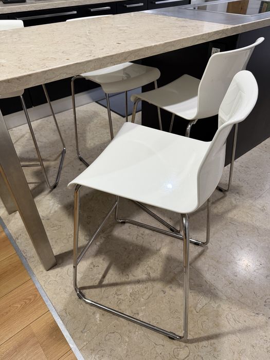 4 Bancos altos Ikea GLENN