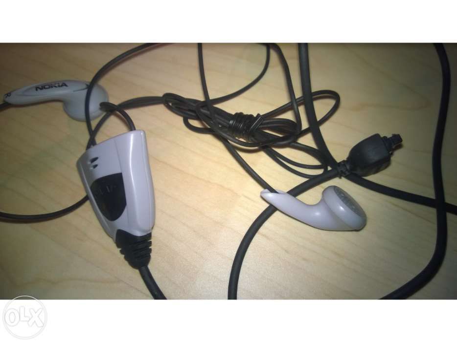 Auricular novo em excelente estado