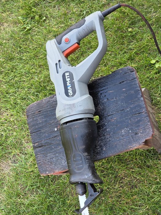 Pila szablasta lisi ogon Graphite