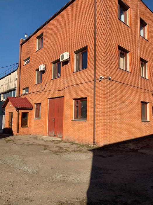 Сдам в аренду офис со складом, парковкой, двором пр. Гагарина: 250 грн ...