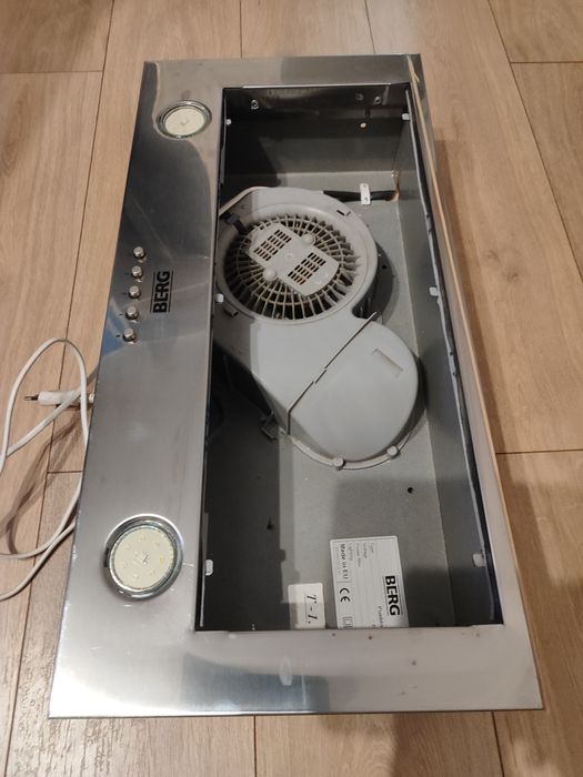 Okap podszafkowy BERG