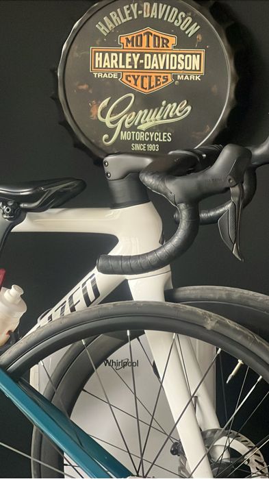 Specialized Tarmac SL8 Expert Ultegra Di2 – Roval Carbon – Impecável