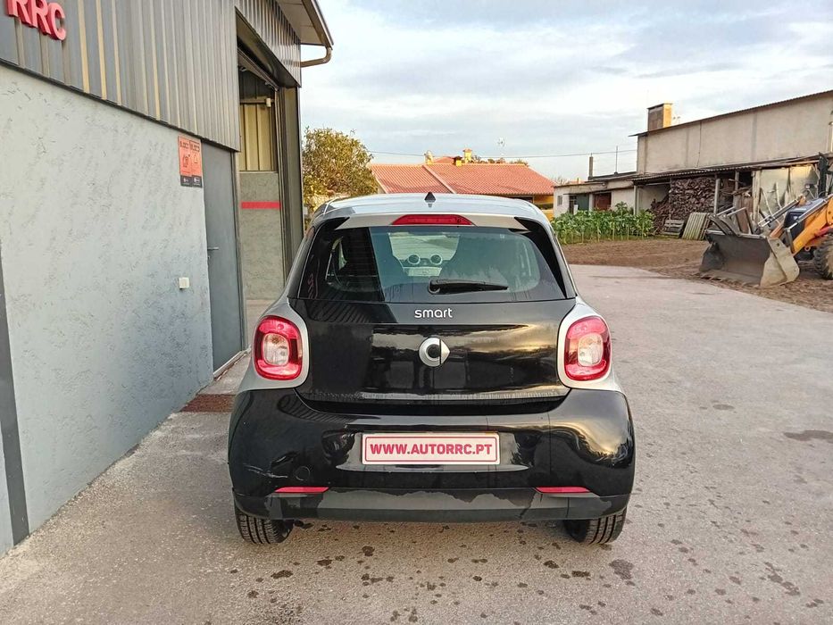Smart Forfour 1.0 Passion (pequeno sinistro)