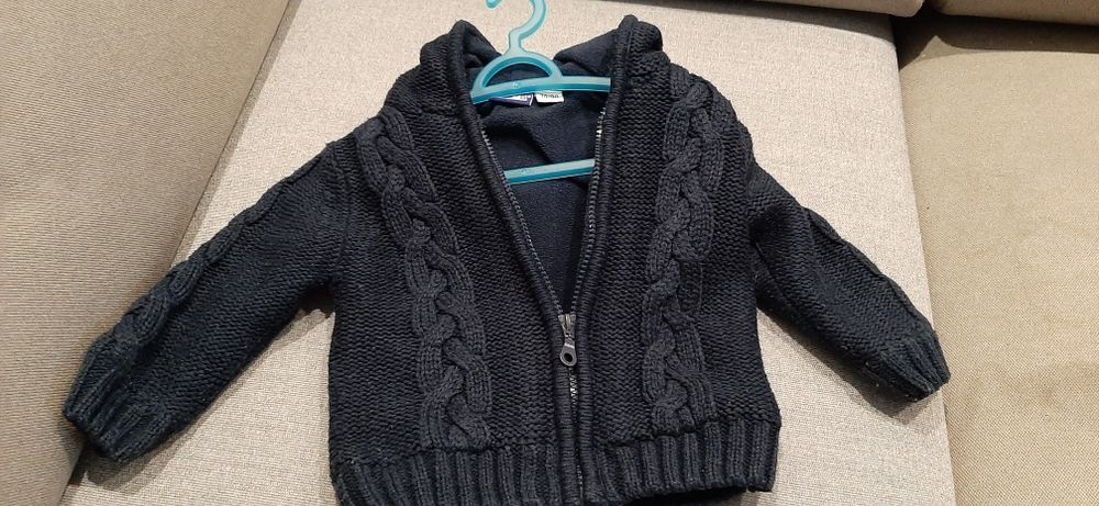 Sweterek dziecięcy Lupilu