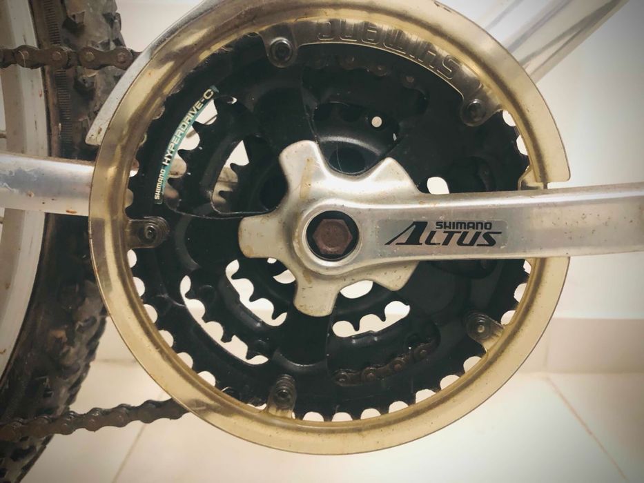 Bicicleta BTT c material shimano