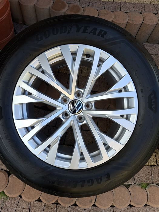 Felgi VW 18" 5x130 Opony letnie 235/65/18 Touareg