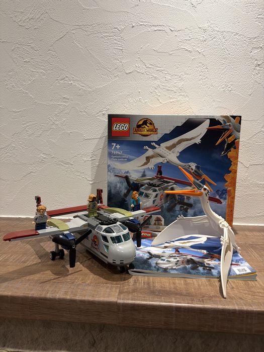 Lego 76947 Klocki Jurassic World  Kecalkoatl zasadzka z samolotem Oryginal