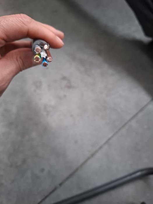 Cabo trifásico RV 5G2,5mm² 300m – Novo em Bobine – 0,6/1kV