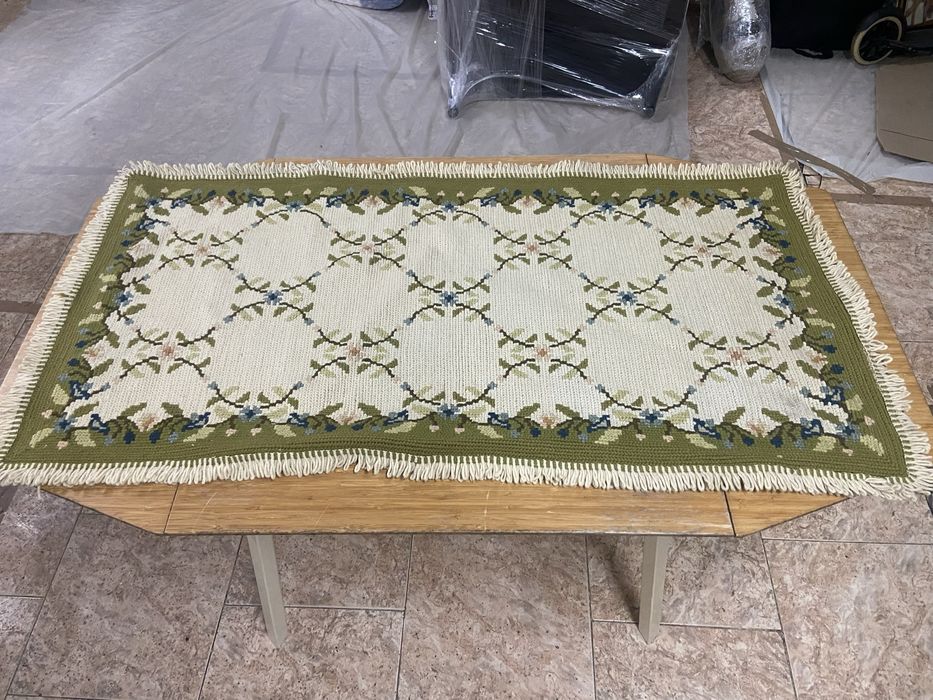 Tapetes de arraiolos pequenos