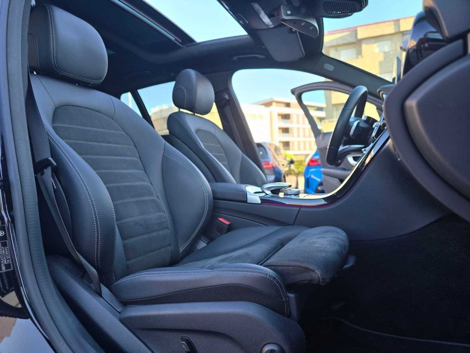 Mercedes-Benz C 300 — fotografia 11