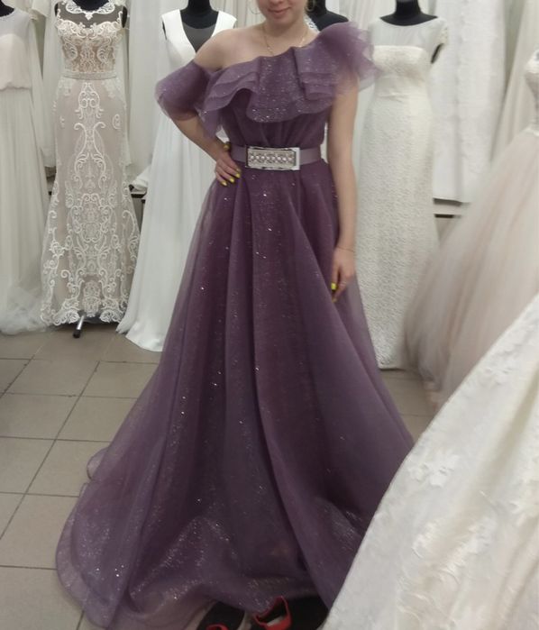 Випускна сукня