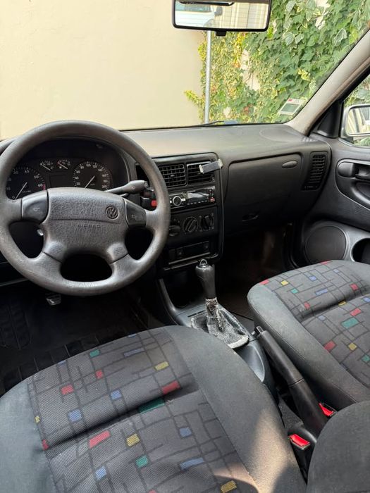 Volkswagen Polo 1.0 Gasolina