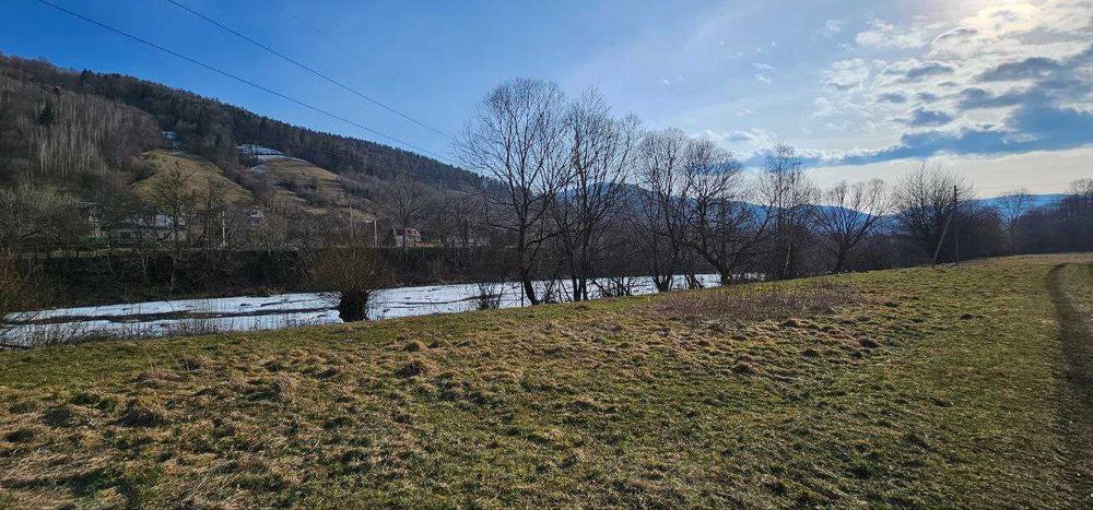 Розкішна земельна ділянка при в’їзді в Яремче, 17 сот, поштова адреса.