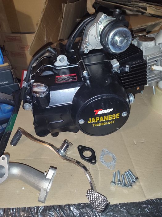 Двигун на квадроцикли 3+1 реверс автомат і механіка,і на мотоцикли