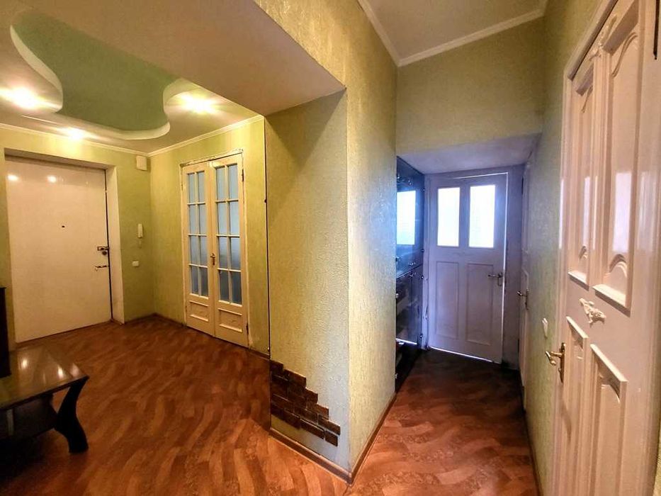 Продаж 2-х к.кв. ЦЕНТР міста вул. 12 Квітня буд.№5 (4 поверх).