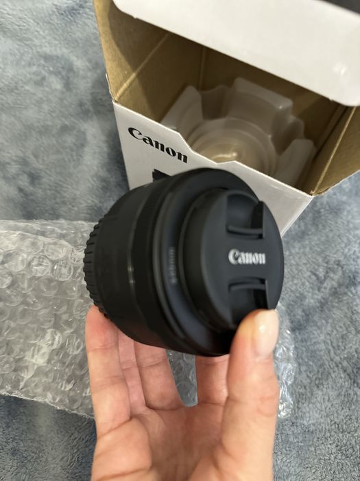 Новий об'єктив Canon EF-M (ідеальний стан, чек, повний комплект)