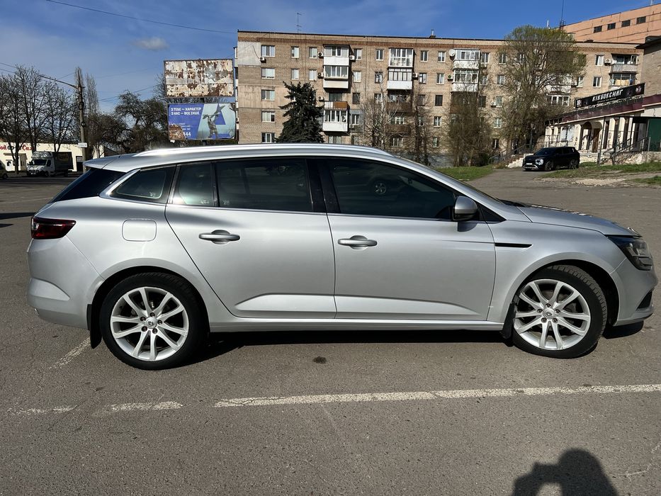 Меган 4 1.5 к9к.