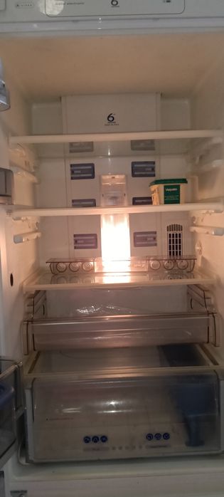 Frigorífico impecável no frost