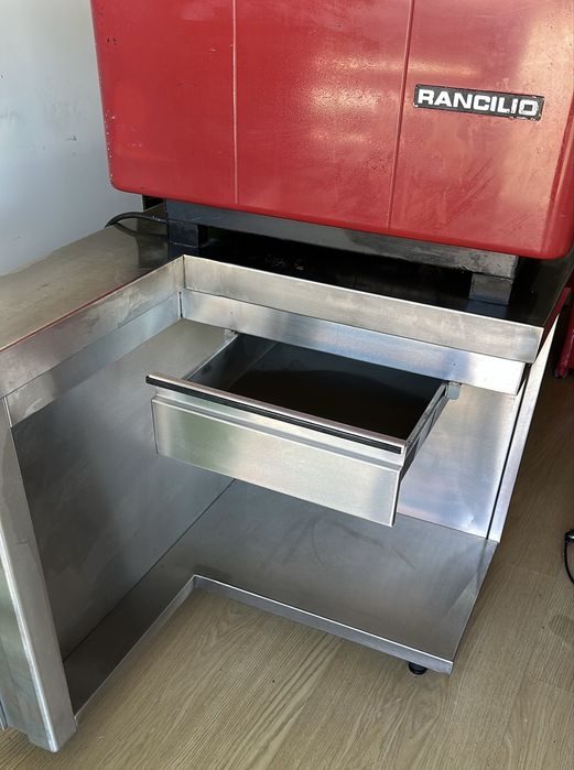 Móvel caixa self service em inox de canto, com gaveta ideal para cafés, pastelarias, snack-bares, padarias ou zonas de atendimento rápido. - Ocasião