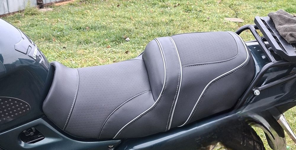 Продам сидіння Honda cb 500