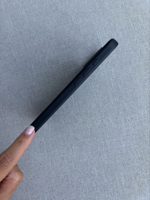 Capa em silicone com MagSafe para iPhone 17 | preto