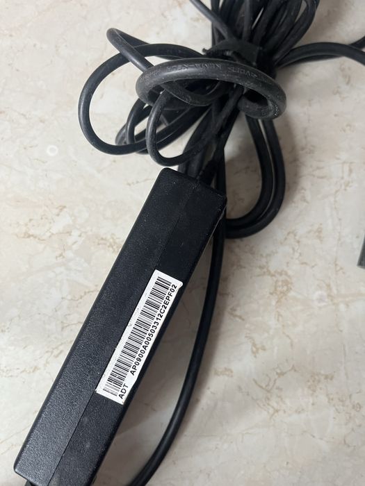oryginalny zasilacz HIPRO do laptopa