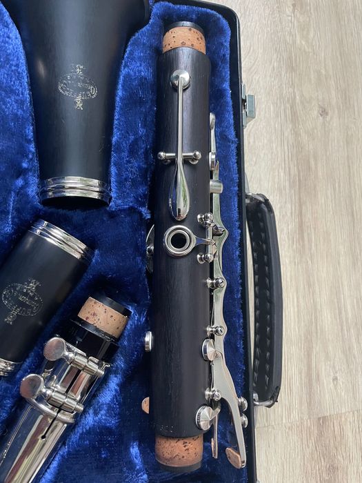 Clarinete Buffet Crampon E10