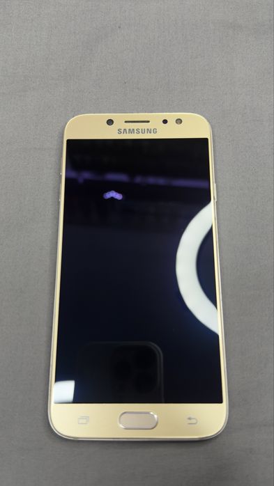 Samsung Galaxy J7