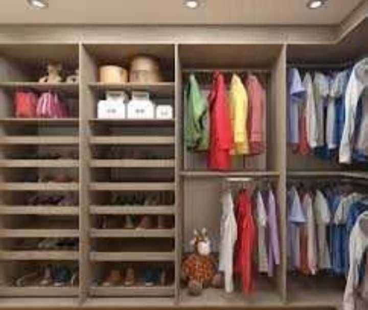 Verão Descontos em Closets, Roupeiros e Cozinhas. Aproveite!